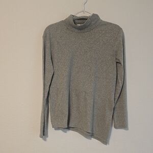 Elegant Women's Gray Turtleneck Sweater